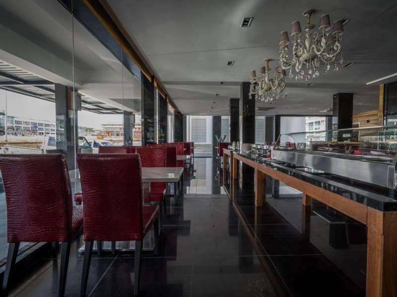 Wiwo Hotel Bintulu Extérieur photo
