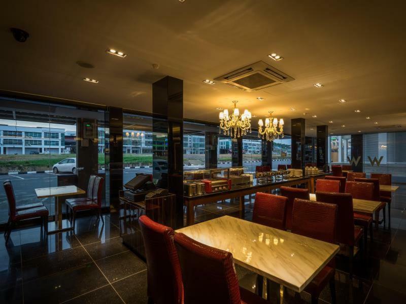 Wiwo Hotel Bintulu Extérieur photo